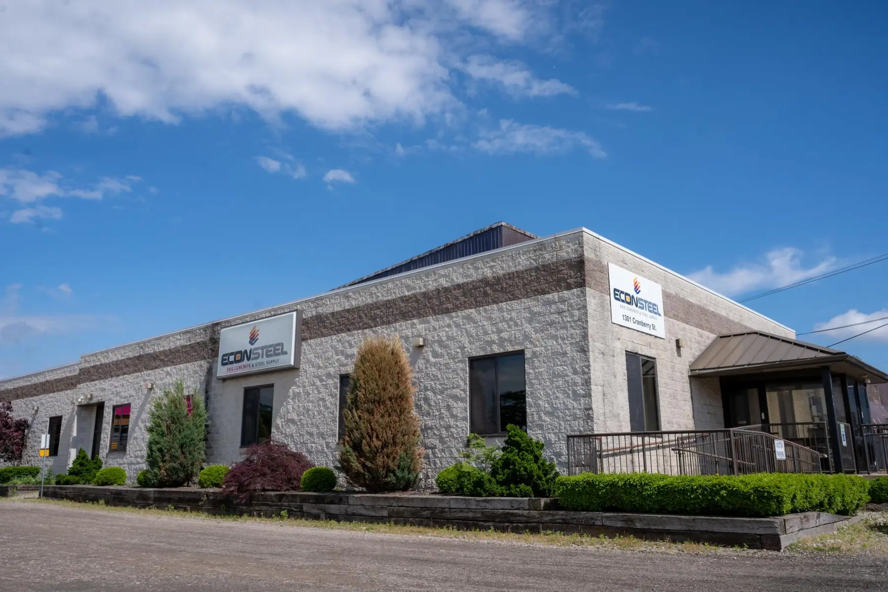 Front of the ECONSTEEL office and warehouse building in Erie, Pennsylvania