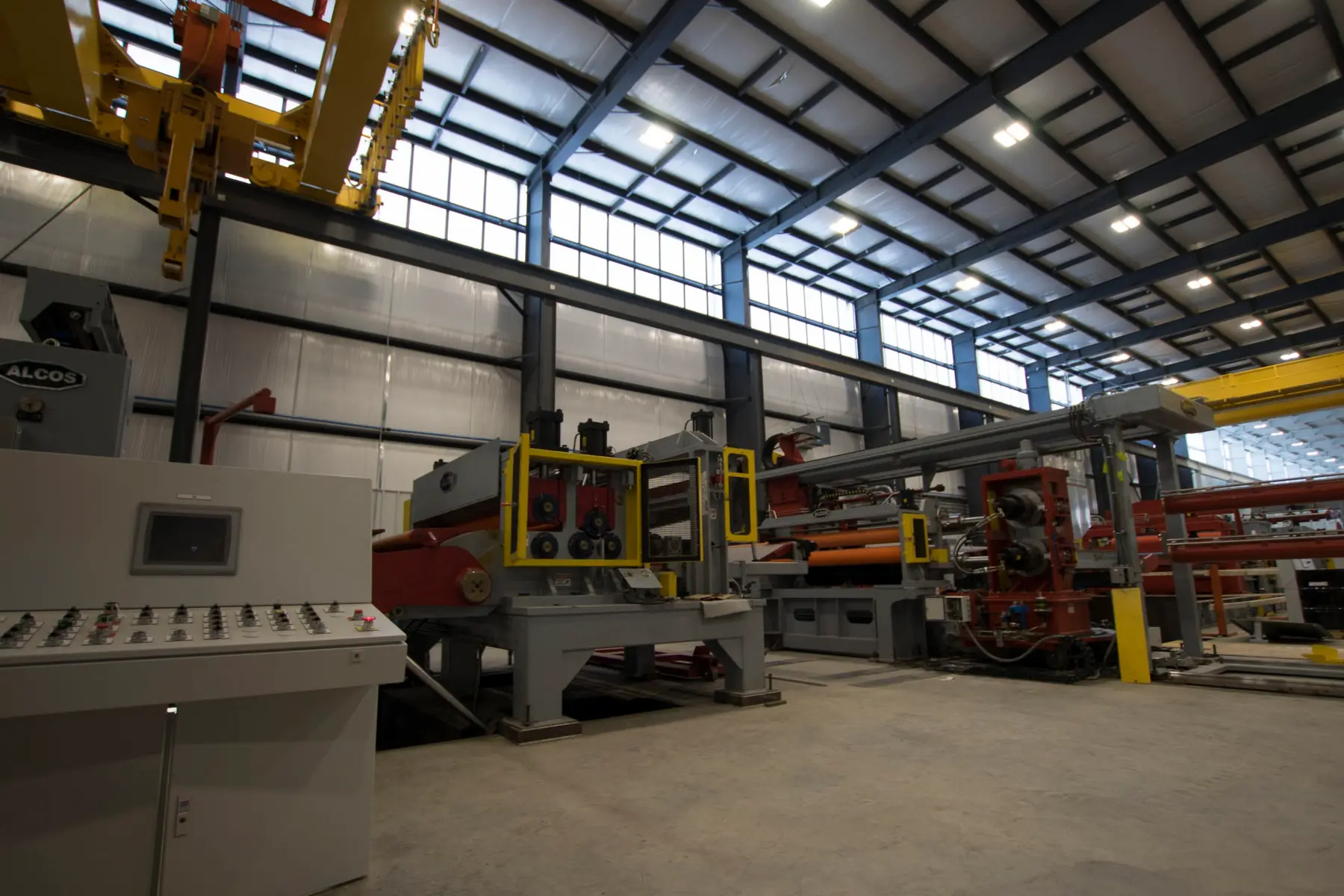Alcos high-speed slitting line inside the crane bay of Kloeckner Metals' Greenville, South Carolina service center